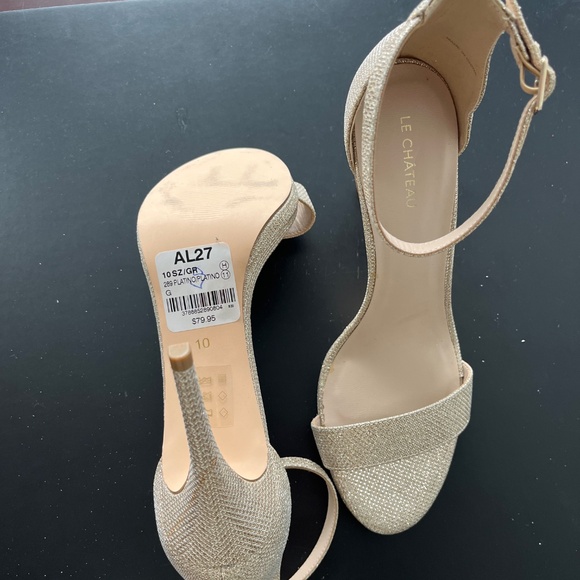 Light gold textured slingback heels - Picture 3 of 5